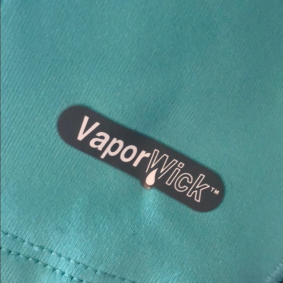 🚫 SOLD 🚫 The North Face Running Top - Picture 4 of 6